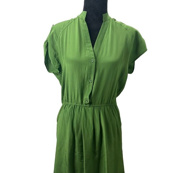 Alice + Olivia Vibrant Green Silk Button down Elastic Waist Shirt Dress - Picture 1 of 13
